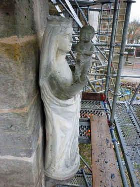 Abbau des Gerüstes an der Südseite (Foto: Karl-Franz Thiede)